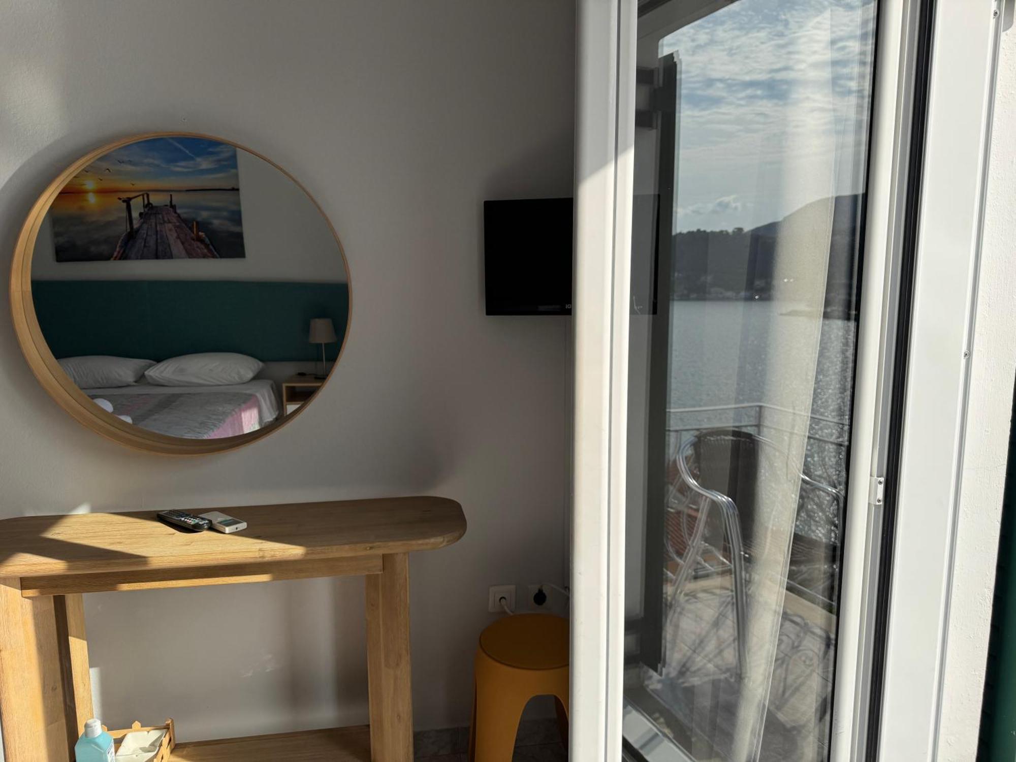 Port View Studios Vathy  Eksteriør billede